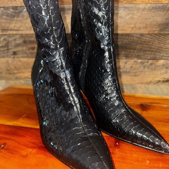 Steve Madden “Leena” black faux snakeskin ankle boots sz 9 - Picture 2 of 7
